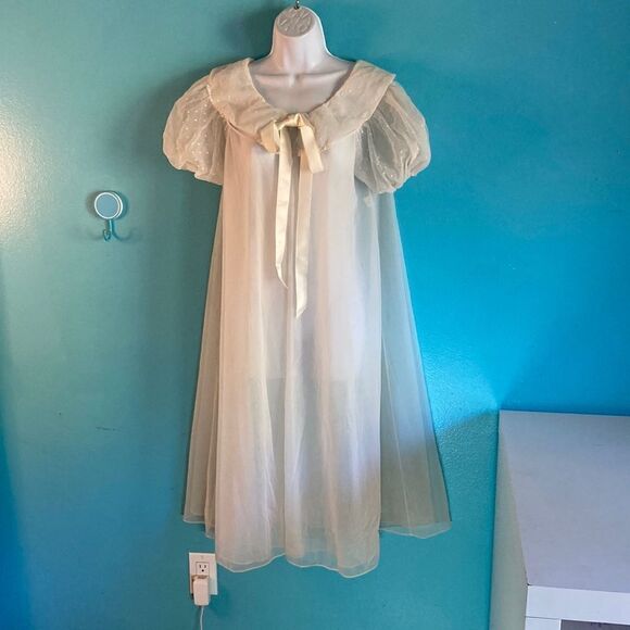 Vanity Fair Vintage 1950’s Robe Sz 34